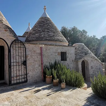 Trullo Mela Comfort, 6 People, 10 Minutes Alberobello