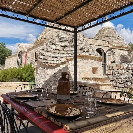 Trullo Mela Comfort, 6 People, 10 Minutes Alberobello